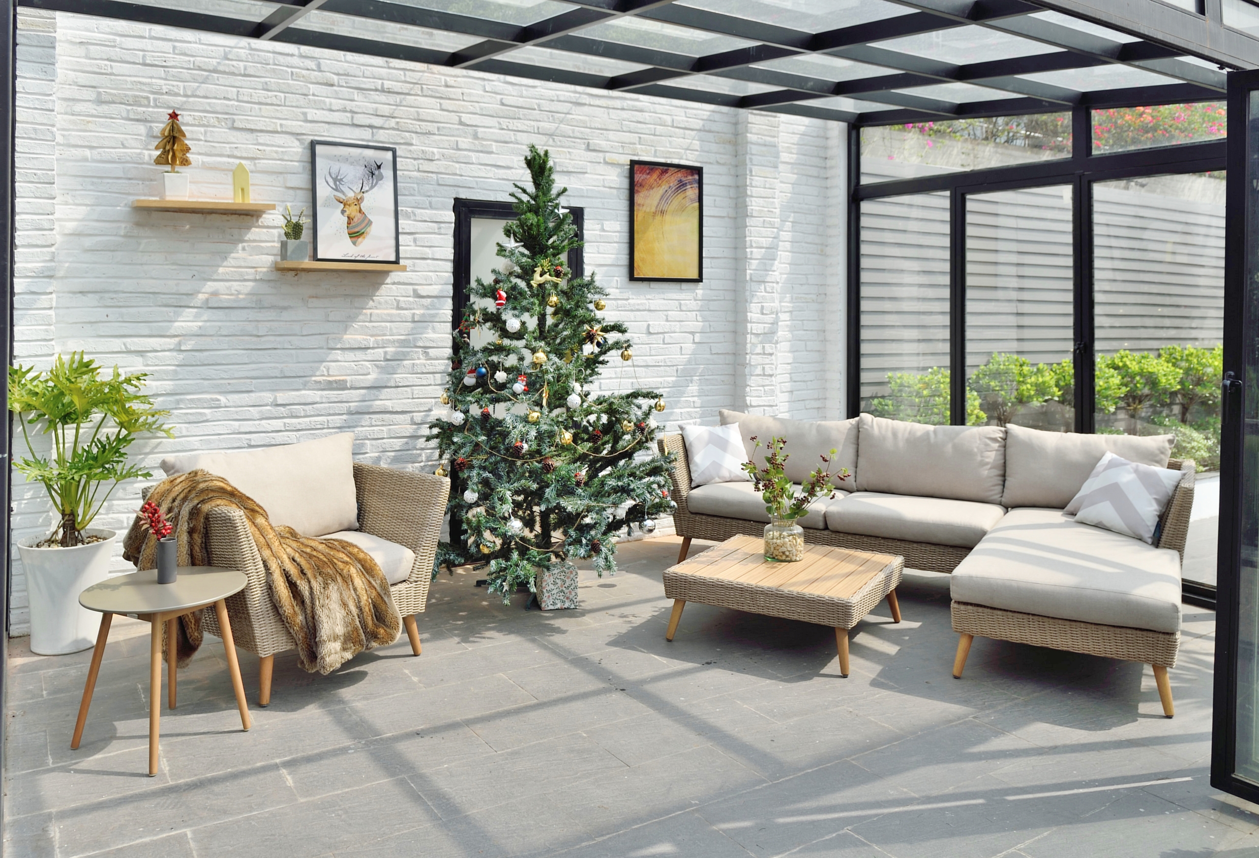 Decoración navideña, muebles de terraza y jardín